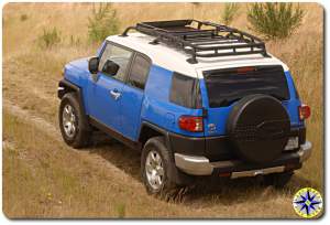 2007 fj cruiser in field