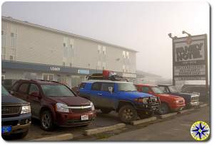 fj cruiser family hotel parking lot