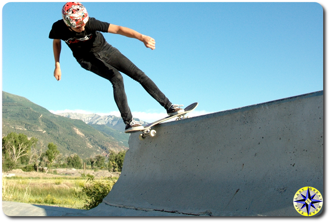 street skate jersey barrier