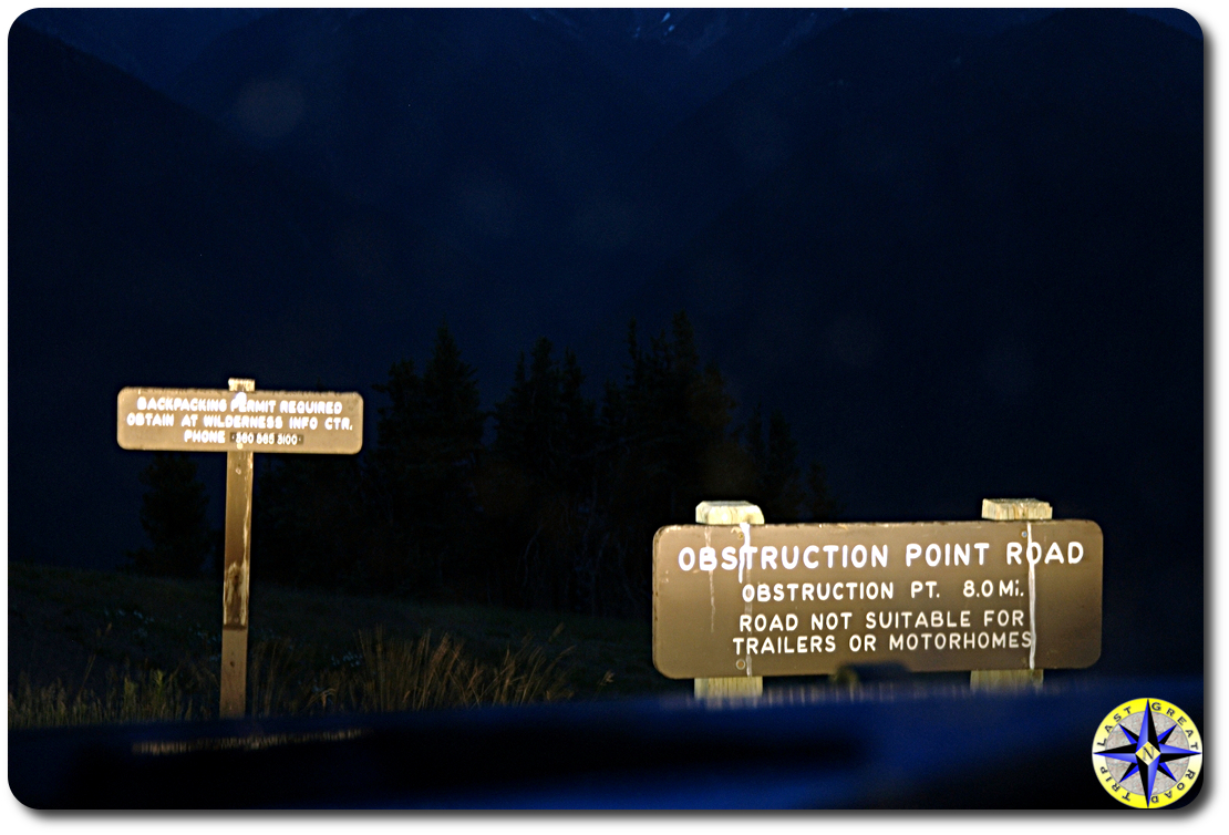 obstruction point road sign