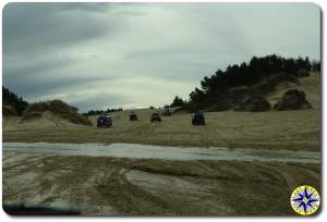 fj cruisers on florence sand dunes