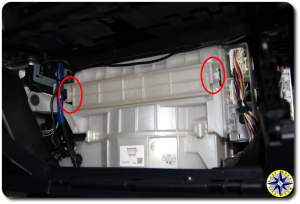 fj cruiser cabin air filter compartment