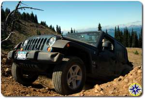 Jeep wrangler climbing 4x4 trail