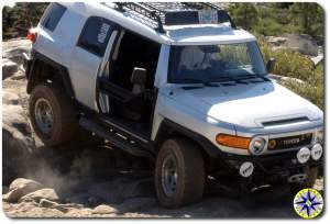 silver fj cruiser tube doors tube bumper boulders rubicon trail