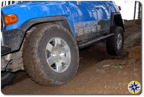 fj cruiser toyo open country MT tire flexing