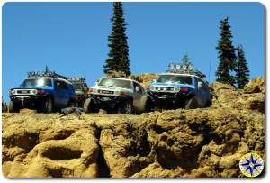 fj cruisers on clif edge