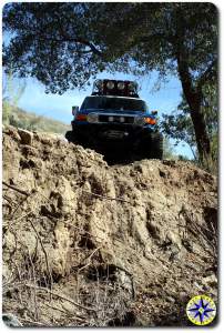 toyota fj cruiser on cliff edge