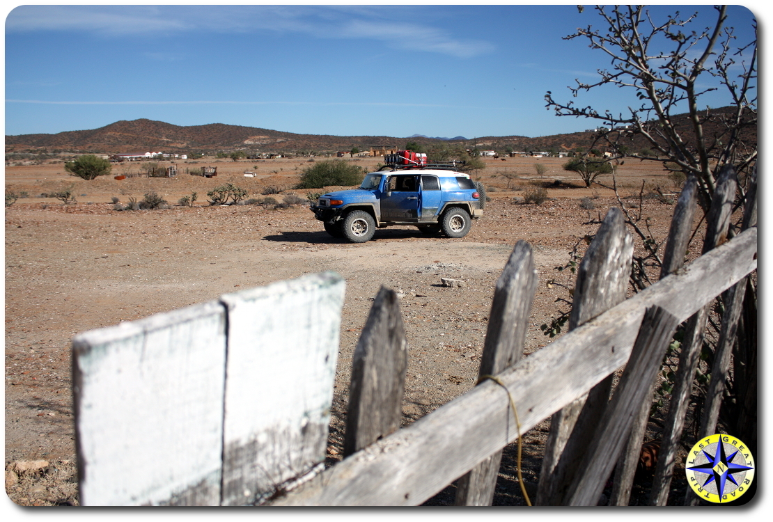 toyota fj cruiser old fence baja mexico