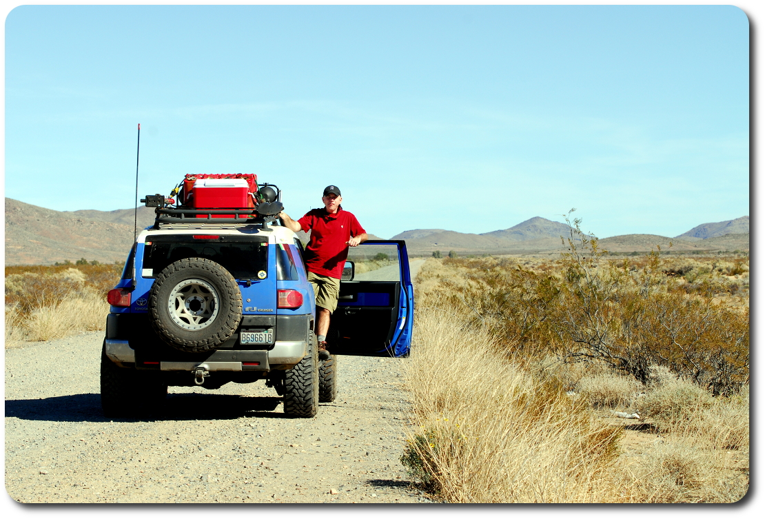 fj cruiser on Baja dirt road