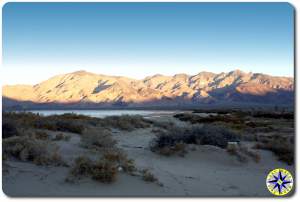 sunset Bahía de los Ángeles sand dunes and mountains