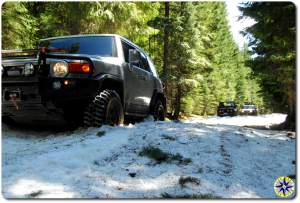 FJ cruiser in snow