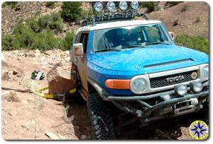 fj cruiser against rock