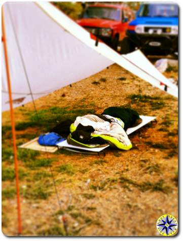 sleeping under a tarp minimalist primitive camping sleeping under a tarp minimalist primitive camping