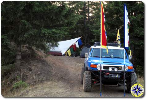 fj cruiser prayer flags camping