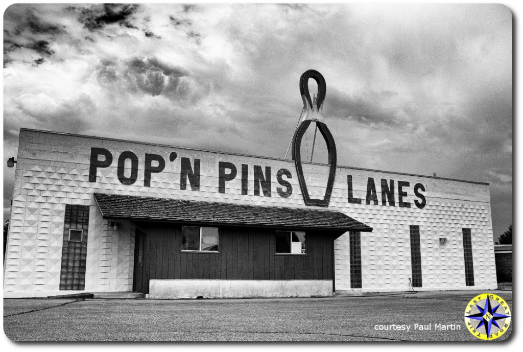 pop-n-pins bowling alley building
