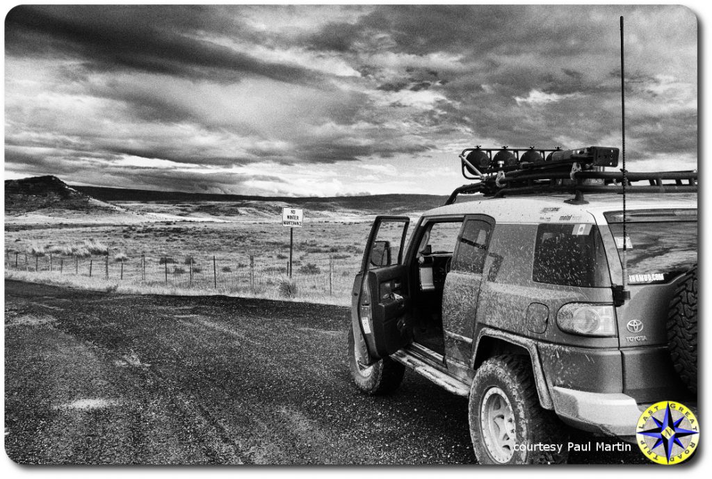 UTBDR gravel road toyota fj cruiser