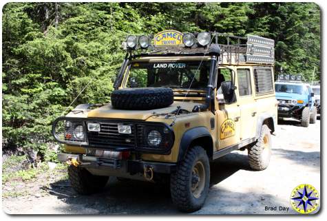 land rover defender 110 camel trophy