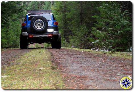 fj cruiser two track road