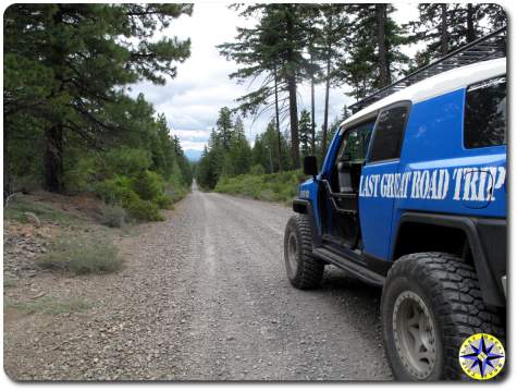 fj-cruiser-overlanding-long-gravel-road