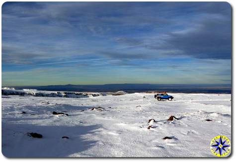 fj cruiser in snow field