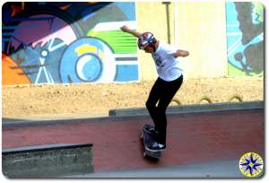 skateboard tailslide